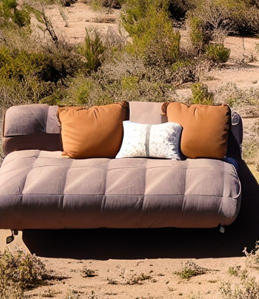 File:AlCouch.jpg
